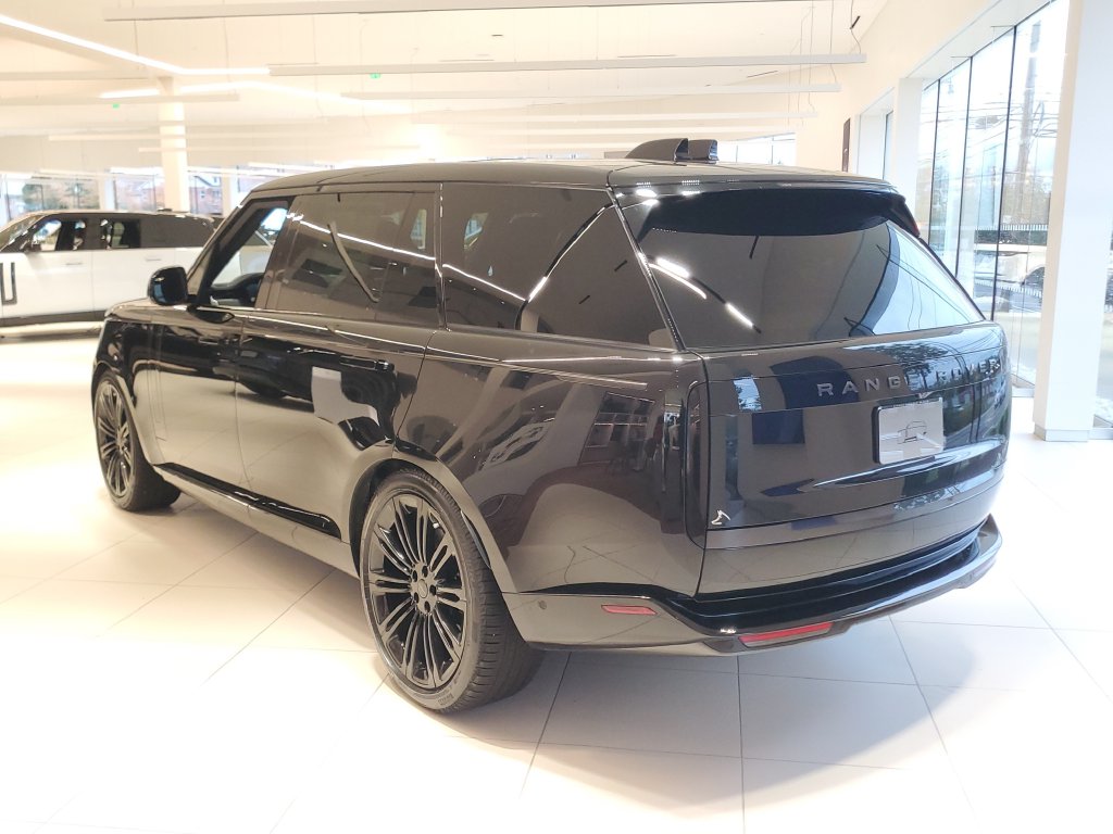2026 Land Rover Range Rover SE - Photo 4