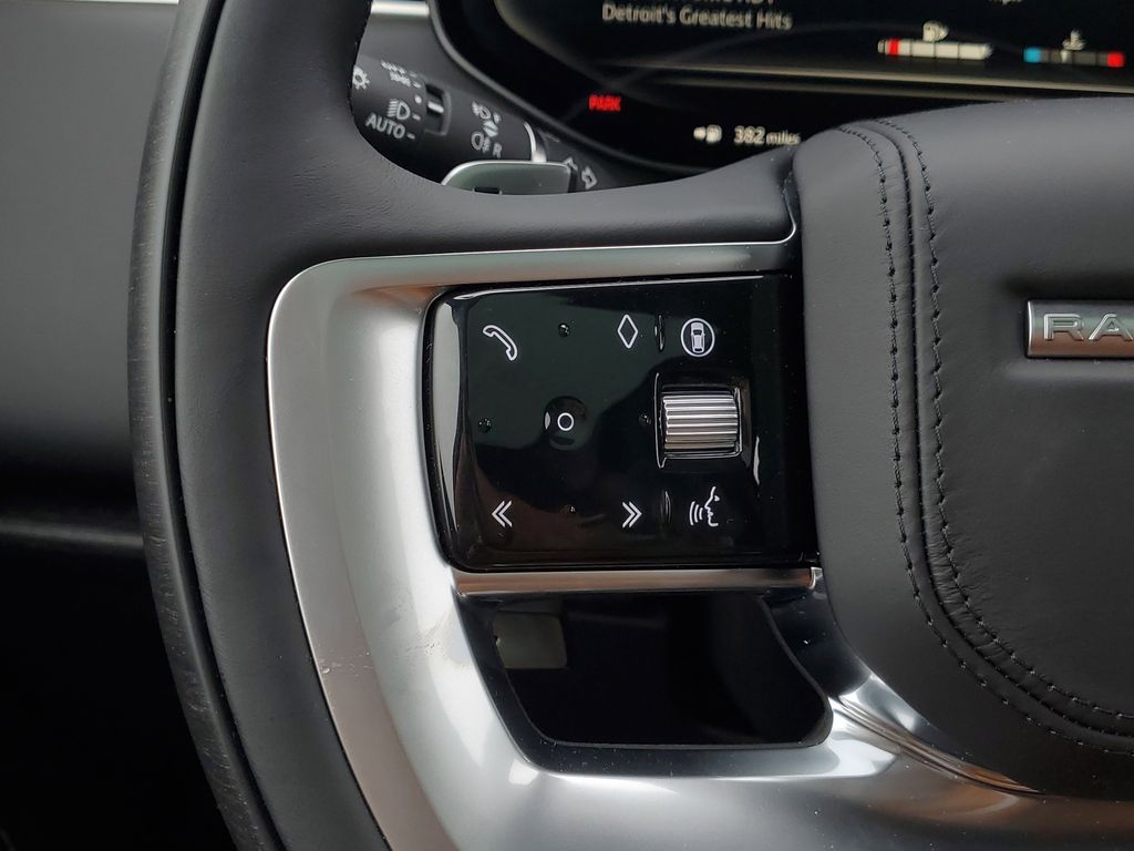 2026 Land Rover Range Rover SE - Photo 16