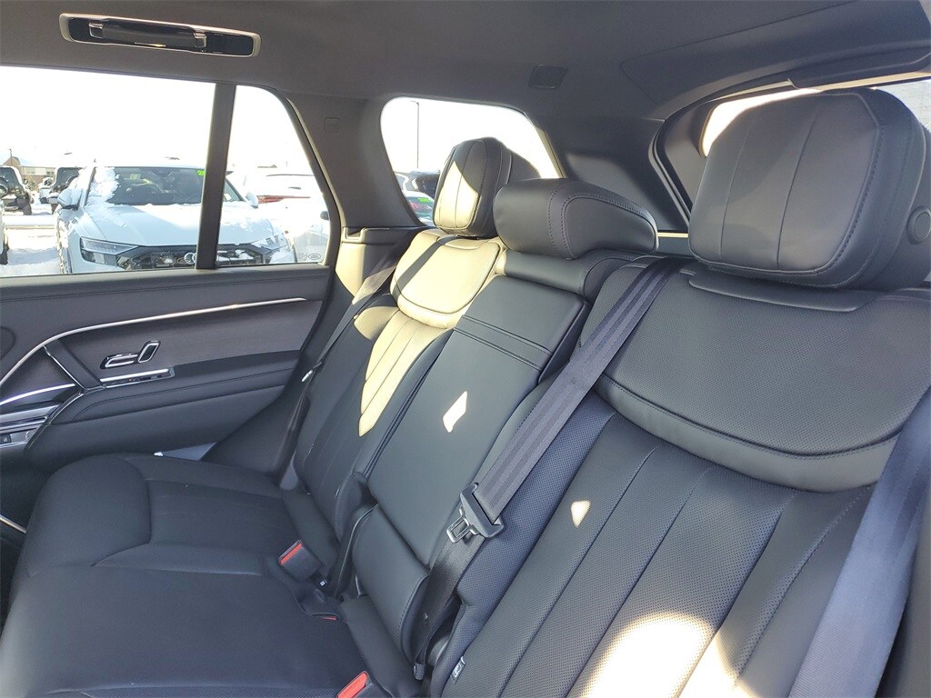 2026 Land Rover Range Rover SE - Photo 27