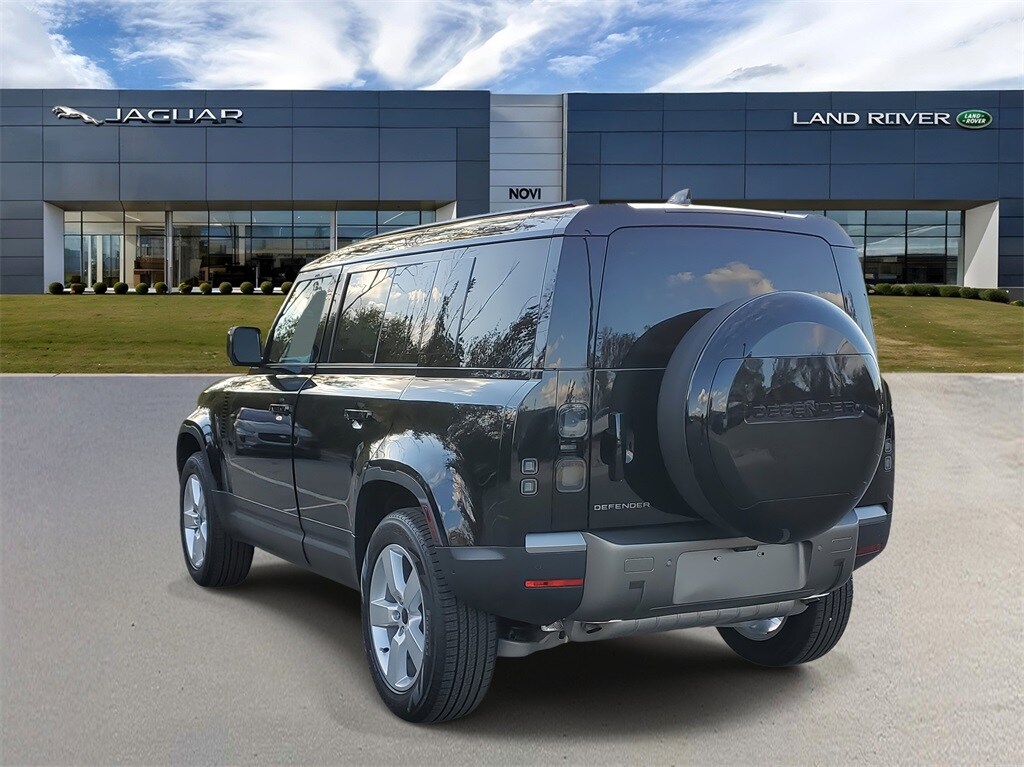 2026 Land Rover Defender 110 S photo 2