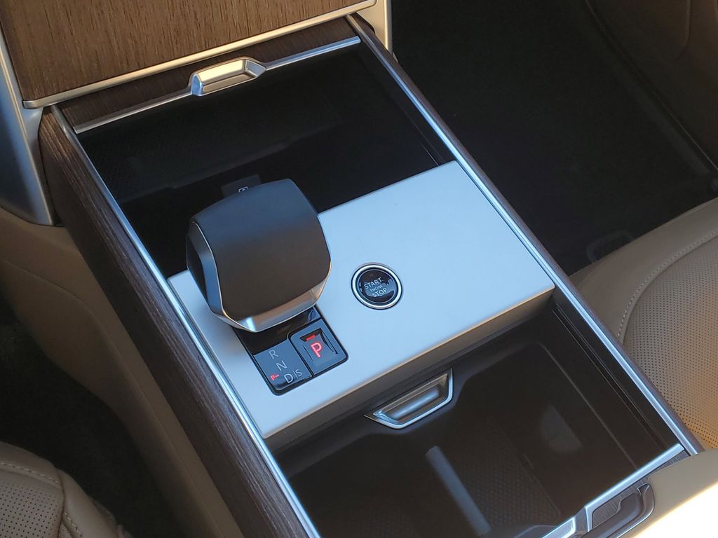 2026 Land Rover Range Rover SE - Photo 23