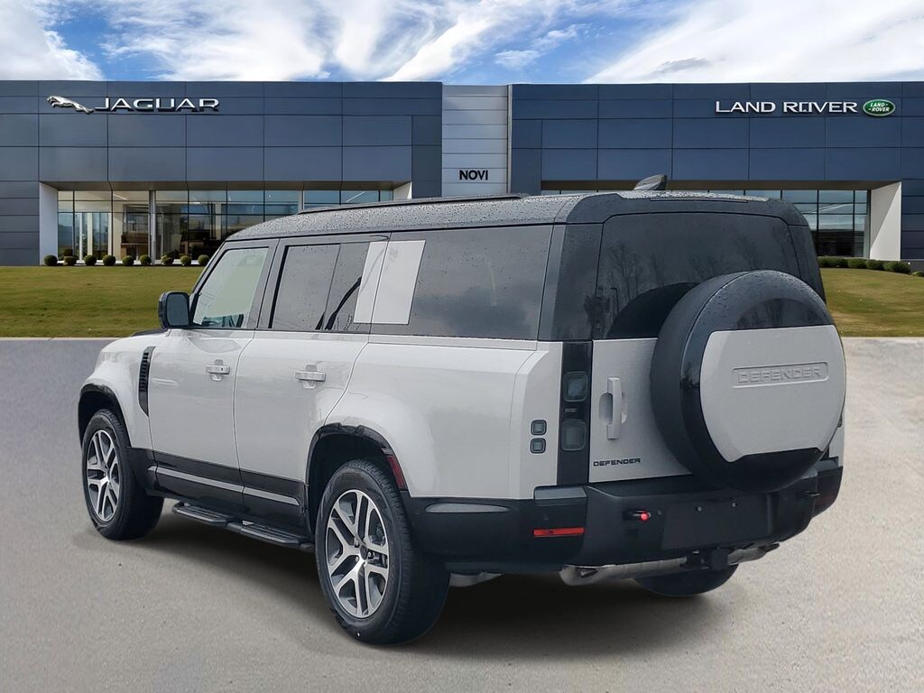 New 2026 Land Rover Defender 130 X-Dynamic SE SUV
