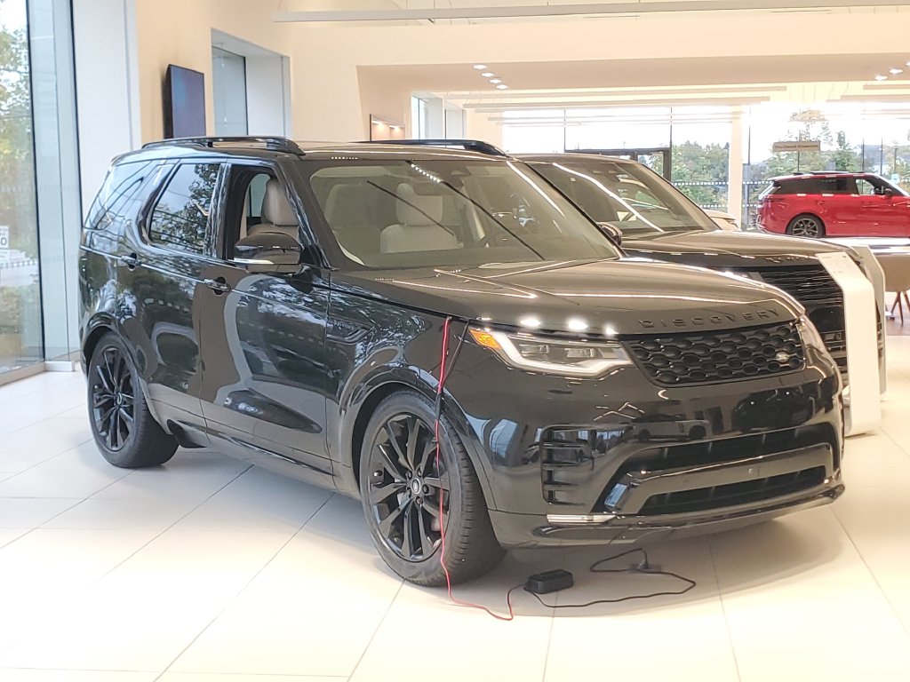 2026 Land Rover Discovery Dynamic SE - Photo 2
