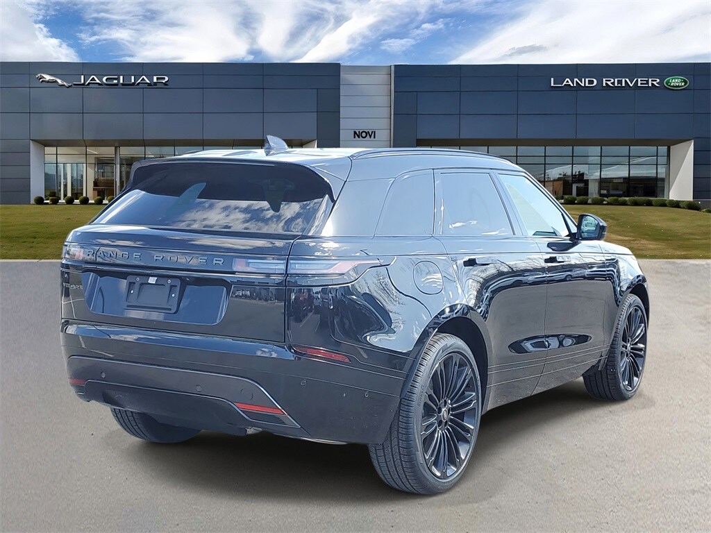 2026 Land Rover Range Rover Velar SE photo 3