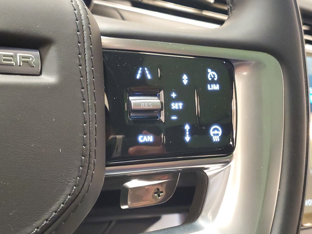 2026 Land Rover Range Rover SE - Photo 16