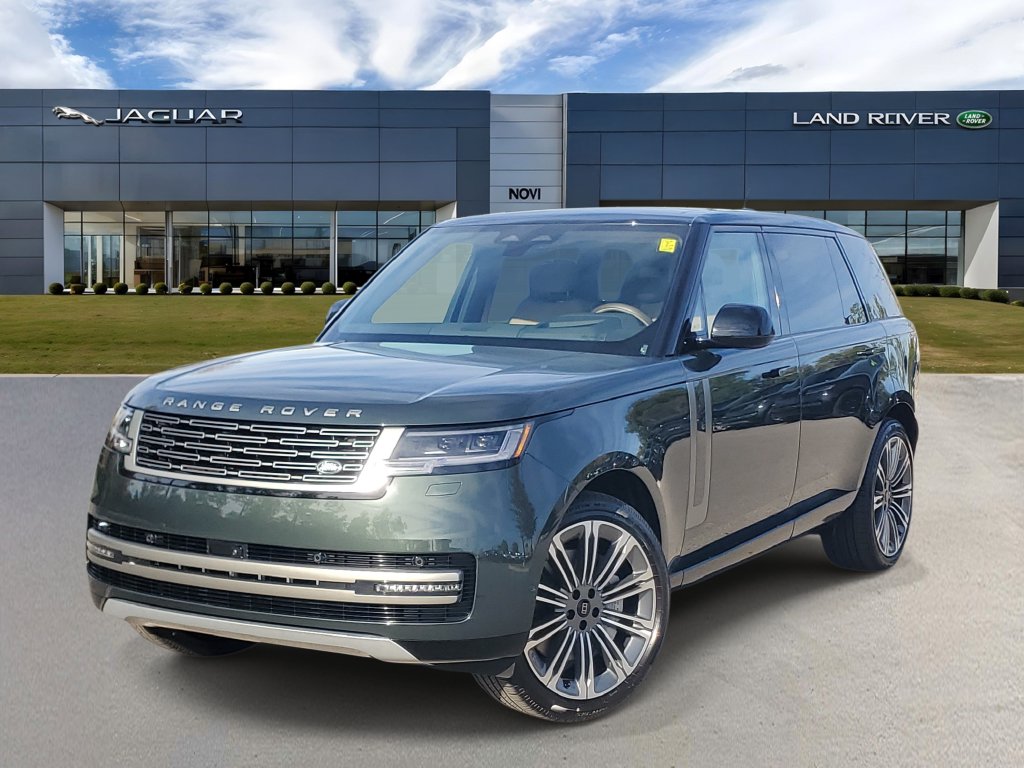 2027 Land Rover Range Rover SE LWB7 P530