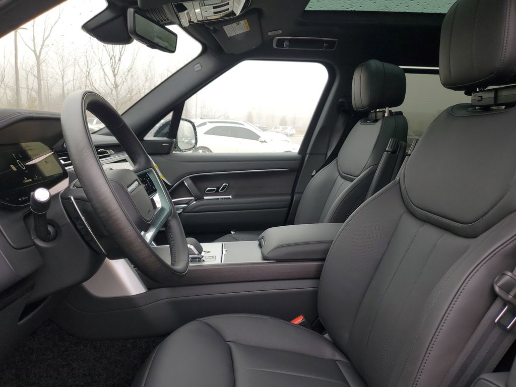 2026 Land Rover Range Rover SE - Photo 6