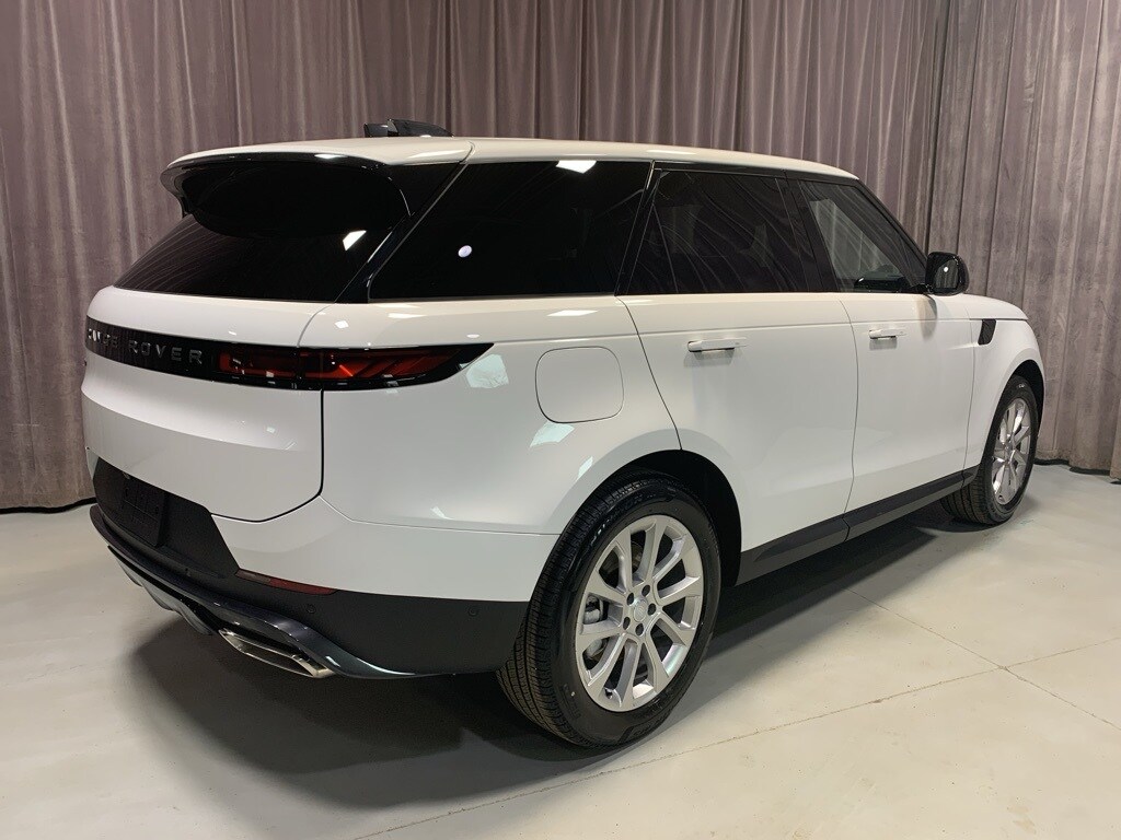 2025 Land Rover Range Rover Sport P360 S photo 4