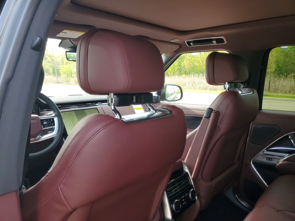 2026 Land Rover Range Rover SE - Photo 23