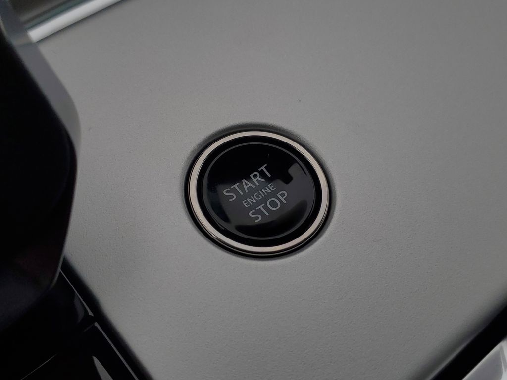 2026 Land Rover Range Rover SE - Photo 18
