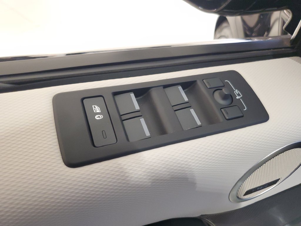 2026 Land Rover Discovery Dynamic SE - Photo 8