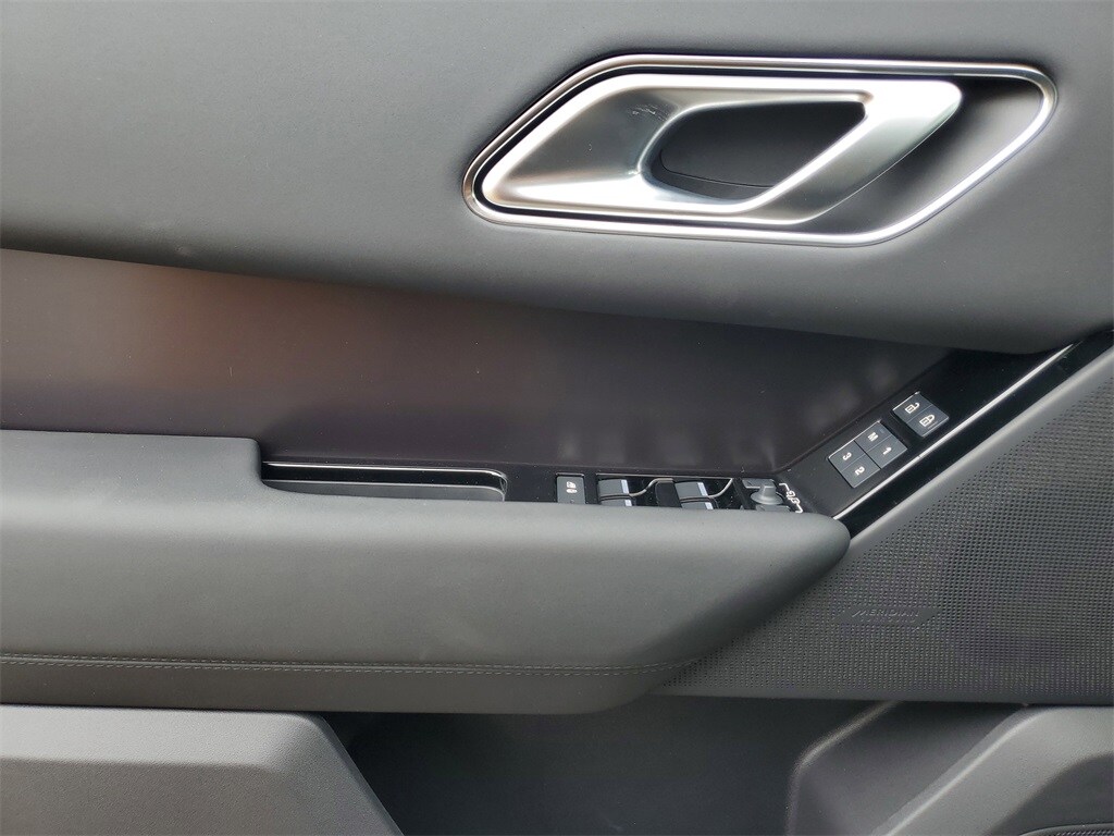 2026 Land Rover Range Rover Velar Dynamic SE - Photo 11