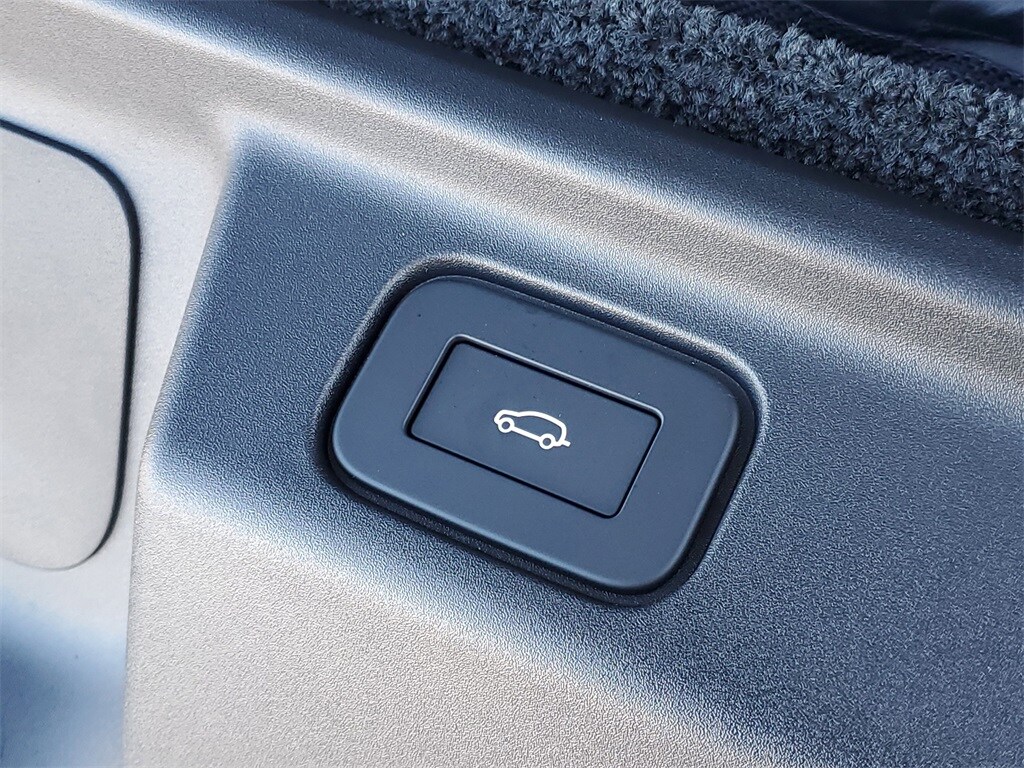 2026 Land Rover Range Rover SE - Photo 8