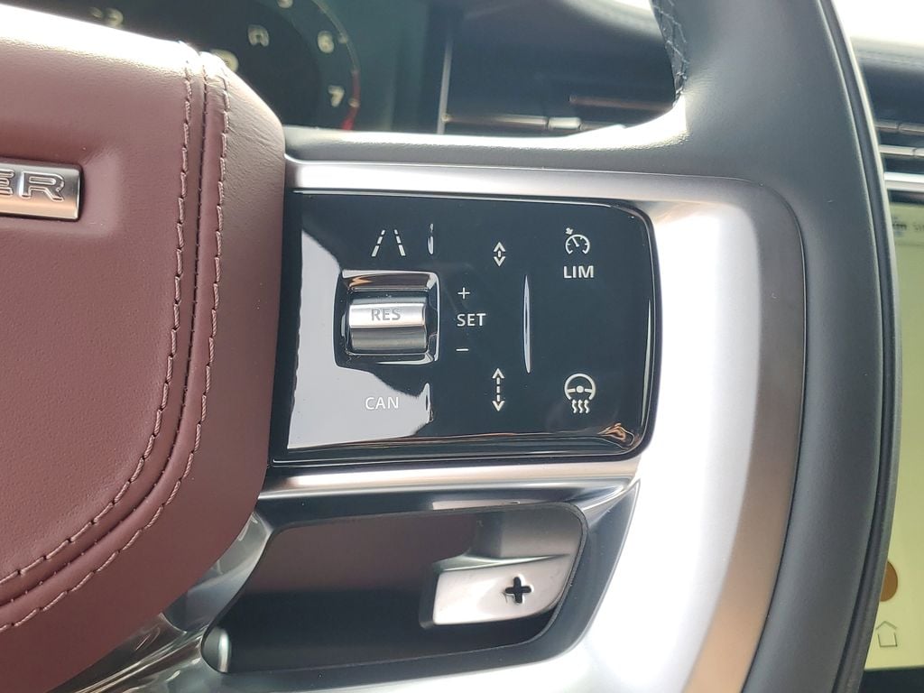 2026 Land Rover Range Rover SE - Photo 16