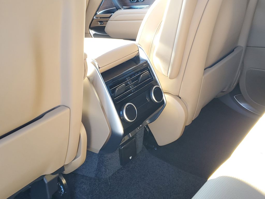 2026 Land Rover Range Rover SE - Photo 28