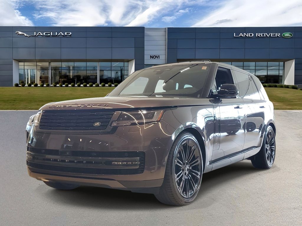 New 2026 Land Rover Range Rover SE LWB 7-Seats / V8 SUV