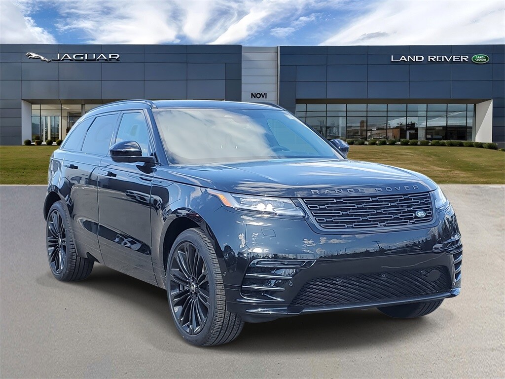 2026 Land Rover Range Rover Velar SE photo 4