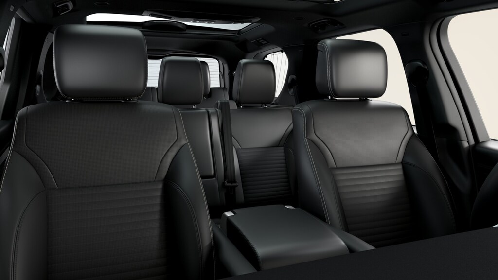 New 2027 Land Rover Discovery Landmark 360PS Auto