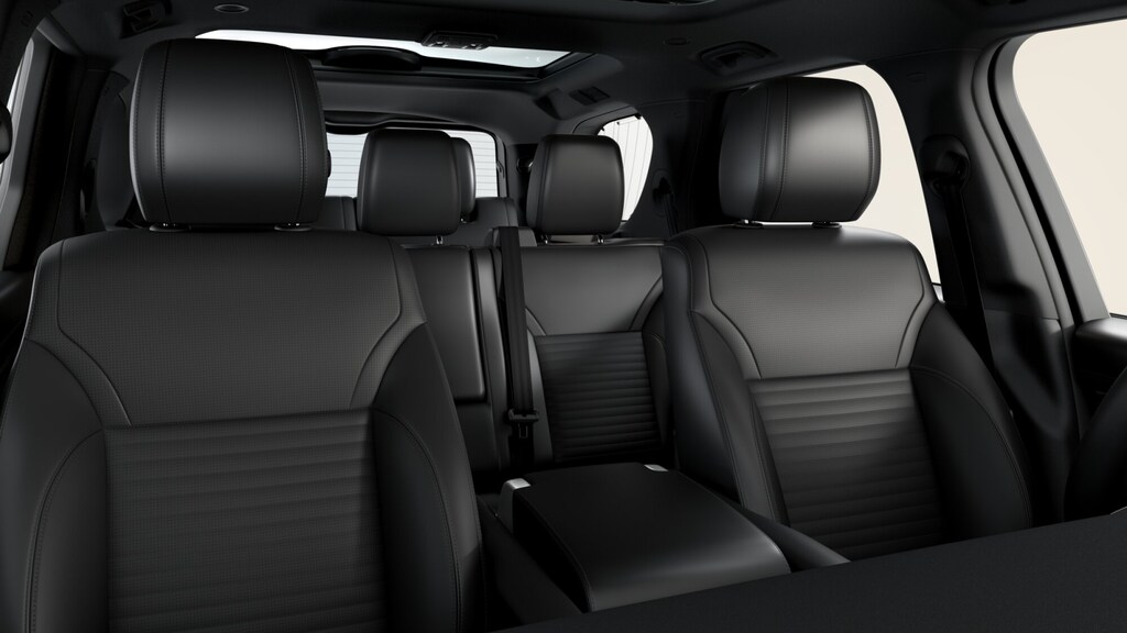 New 2026 Land Rover Discovery S 300PS SUV