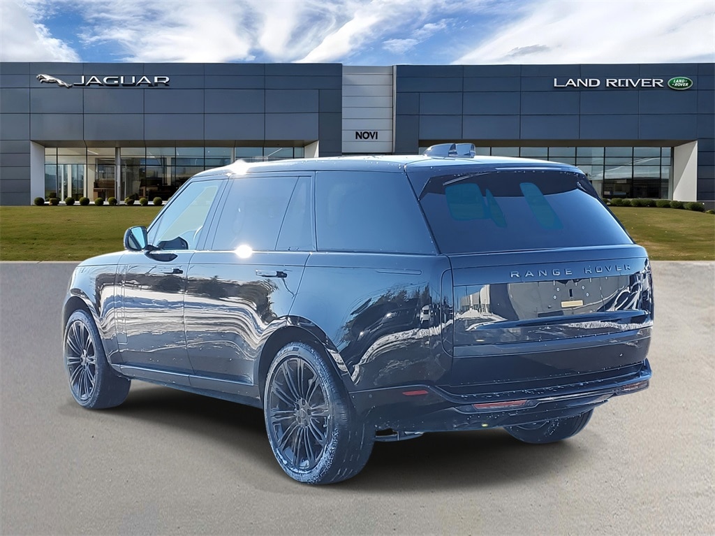 New 2026 Land Rover Range Rover SE LWB 7-Seats / V8 SUV