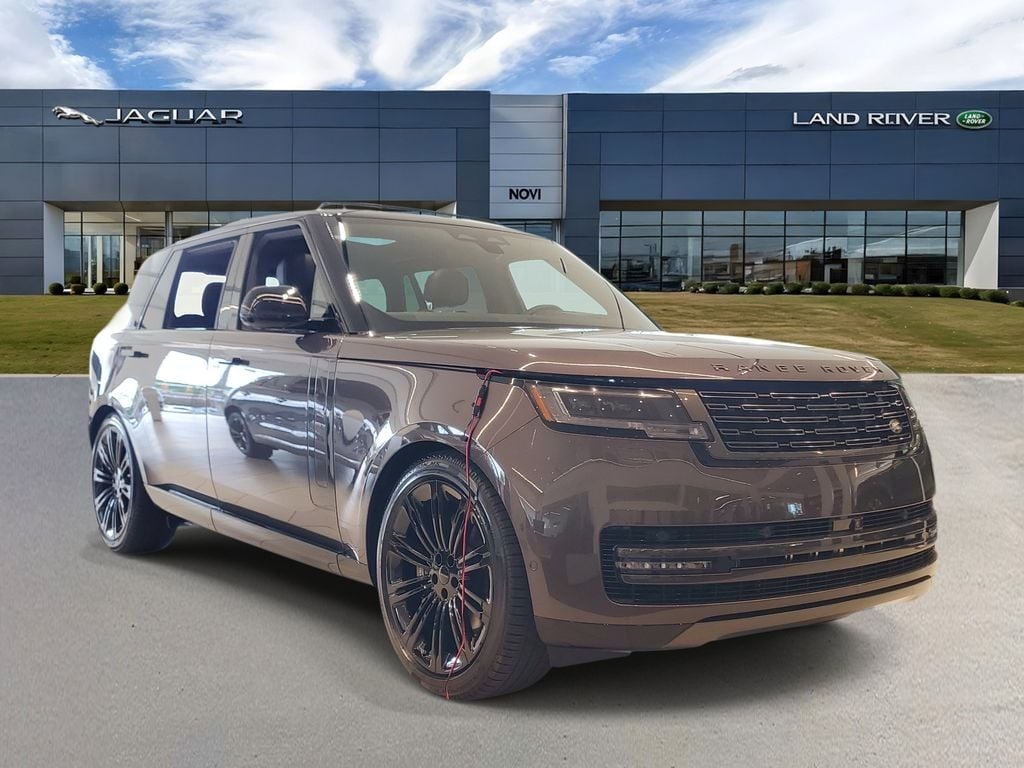New 2026 Land Rover Range Rover SE LWB 7-Seats / V8 SUV