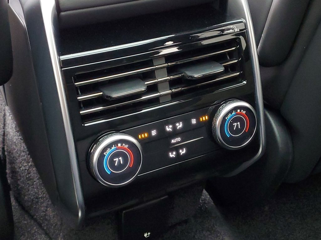 2026 Land Rover Range Rover SE - Photo 28