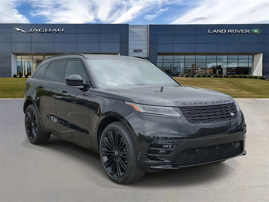 2026 Land Rover Range Rover Velar SE photo 3