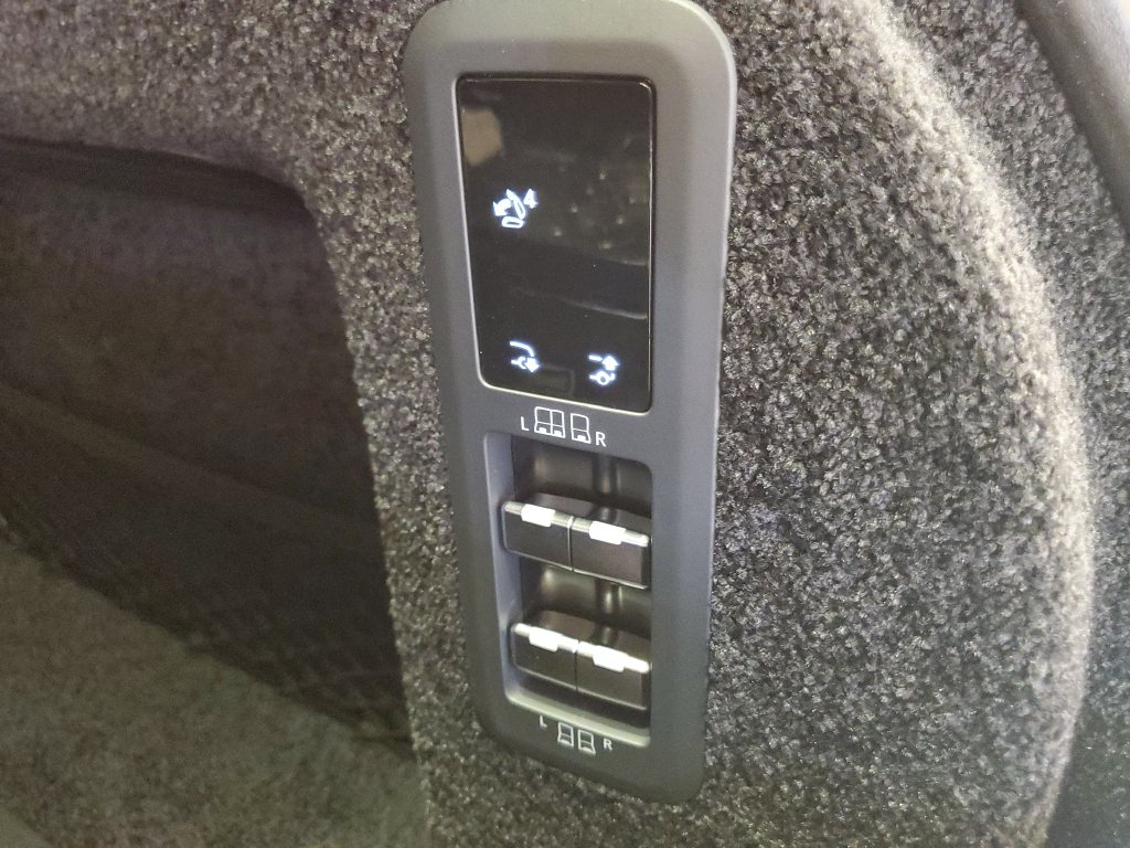 2026 Land Rover Range Rover SE - Photo 30