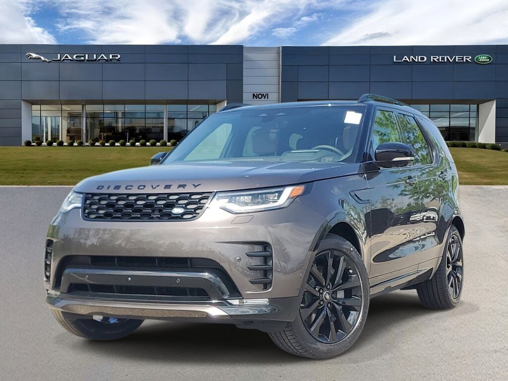 New 2026 Land Rover Discovery Dynamic SE SUV