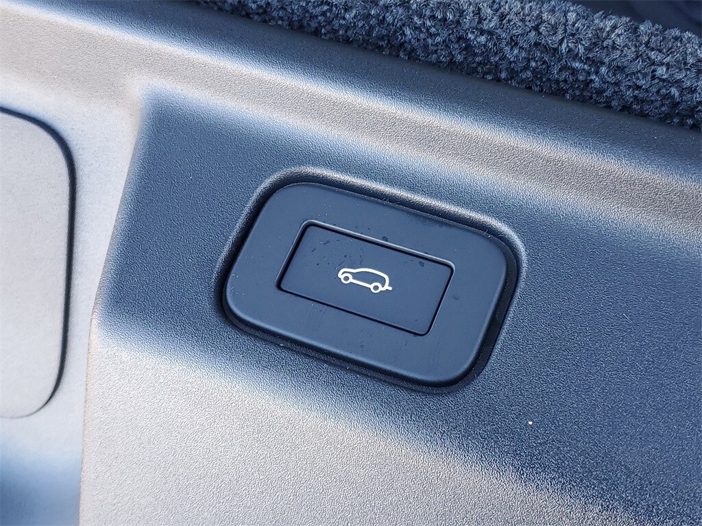 2026 Land Rover Range Rover SE - Photo 8