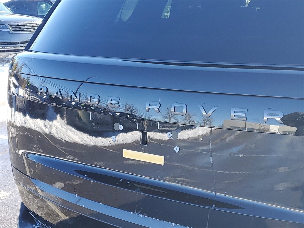 2026 Land Rover Range Rover SE - Photo 6