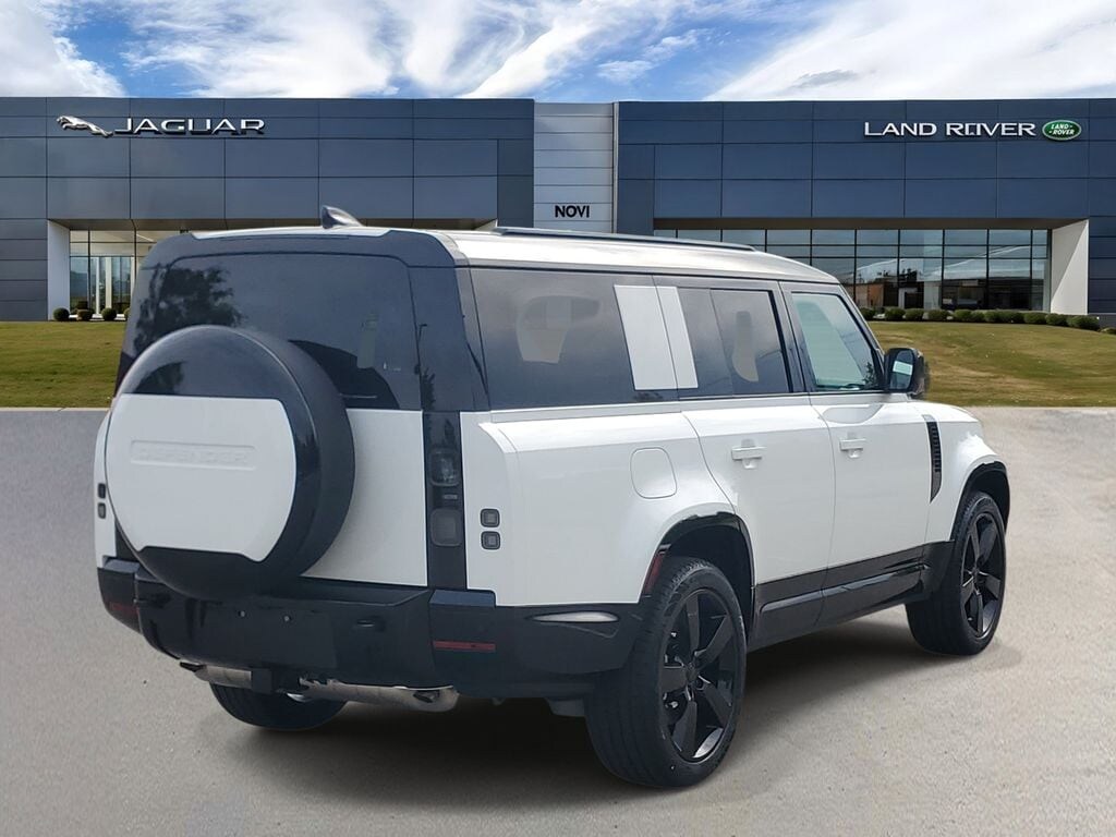 New 2026 Land Rover Defender 130 X-Dynamic SE SUV
