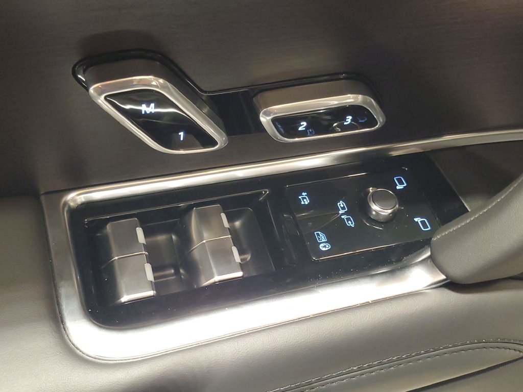 2026 Land Rover Range Rover SE - Photo 9