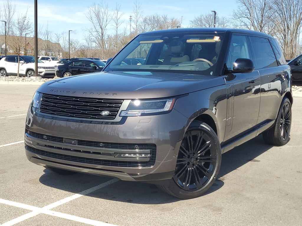 2026 Land Rover Range Rover 4.4 SE LWB 7's photo