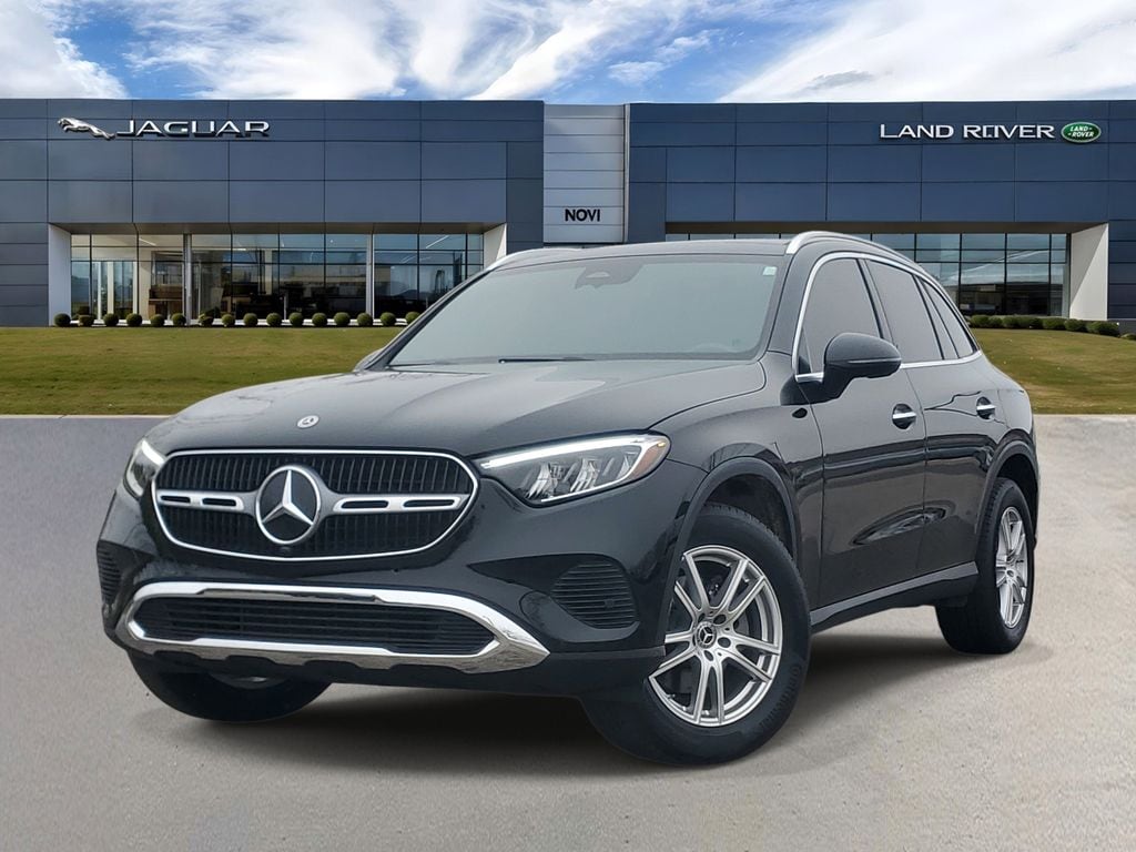 2025 Mercedes-Benz GLC