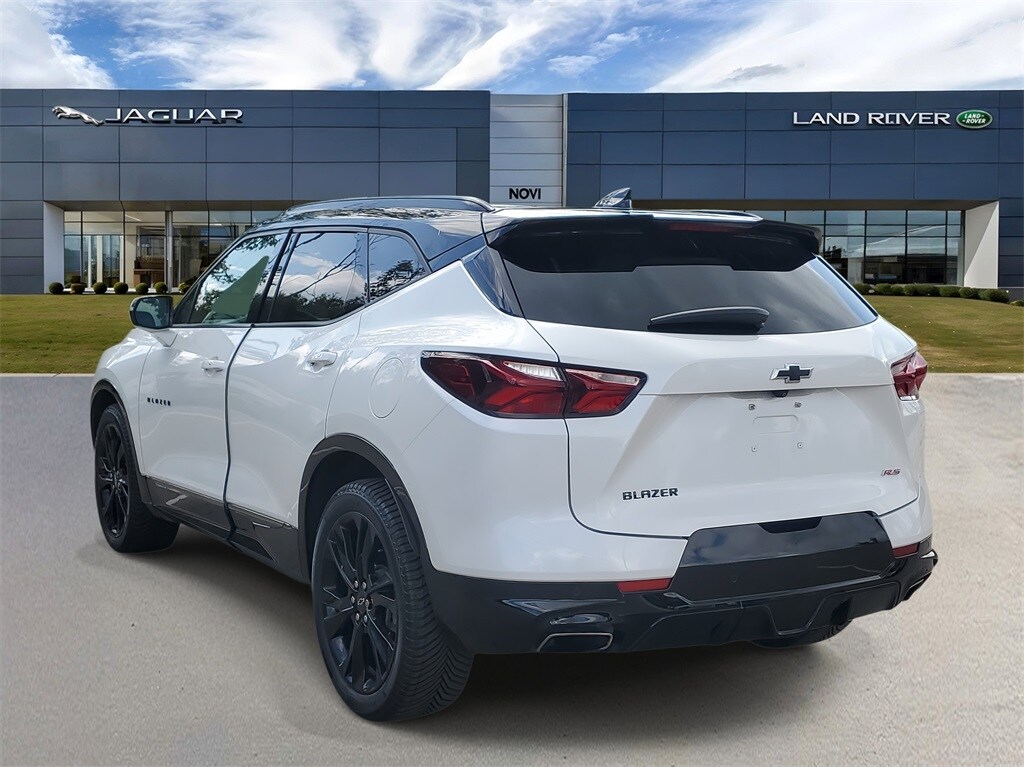2022 Chevrolet Blazer RS photo 2