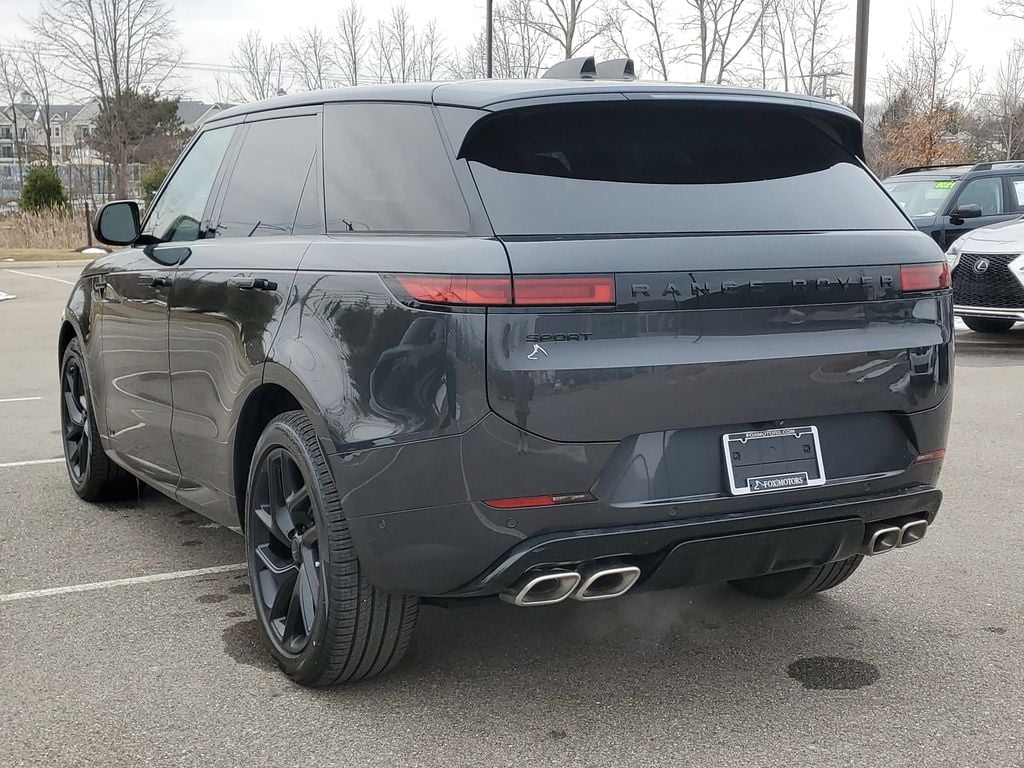 New 2026 Land Rover Range Rover Sport Dynamic SE SUV