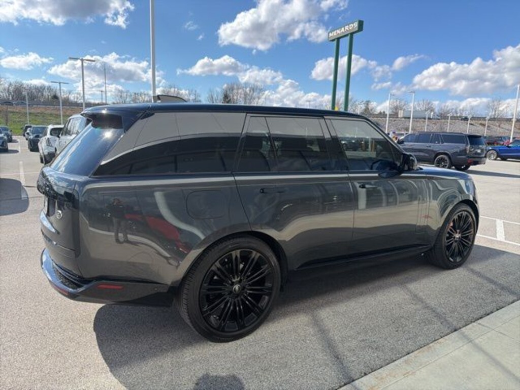 Used 2023 Land Rover Range Rover P400 SE SUV
