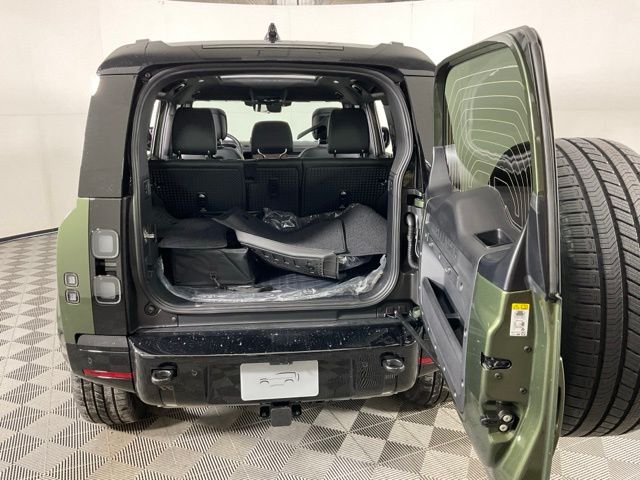 2026 Land Rover Defender X-Dynamic SE - Photo 32