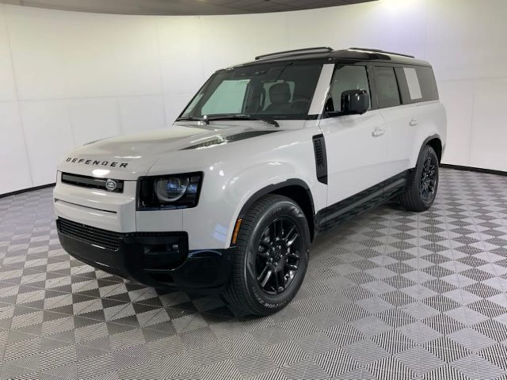 New 2026 Land Rover Defender 130 X-Dynamic SE SUV