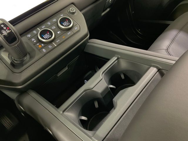 2025 Land Rover Defender S - Photo 16