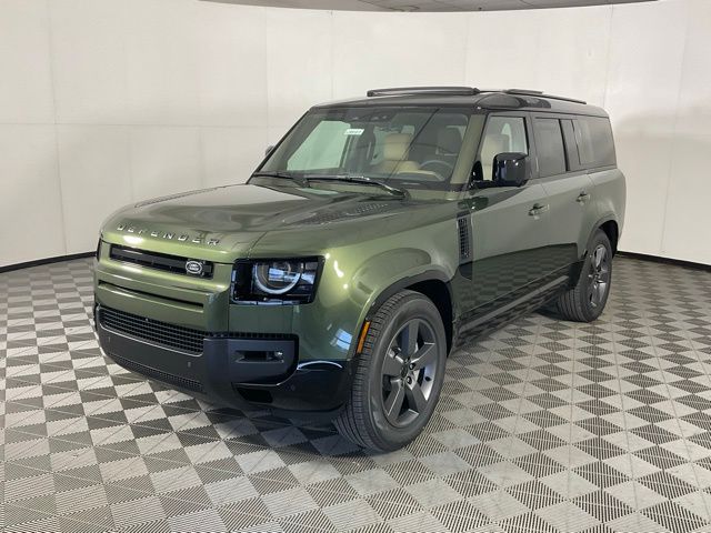 2026 Land Rover Defender 130 X-Dynamic SE P400's photo