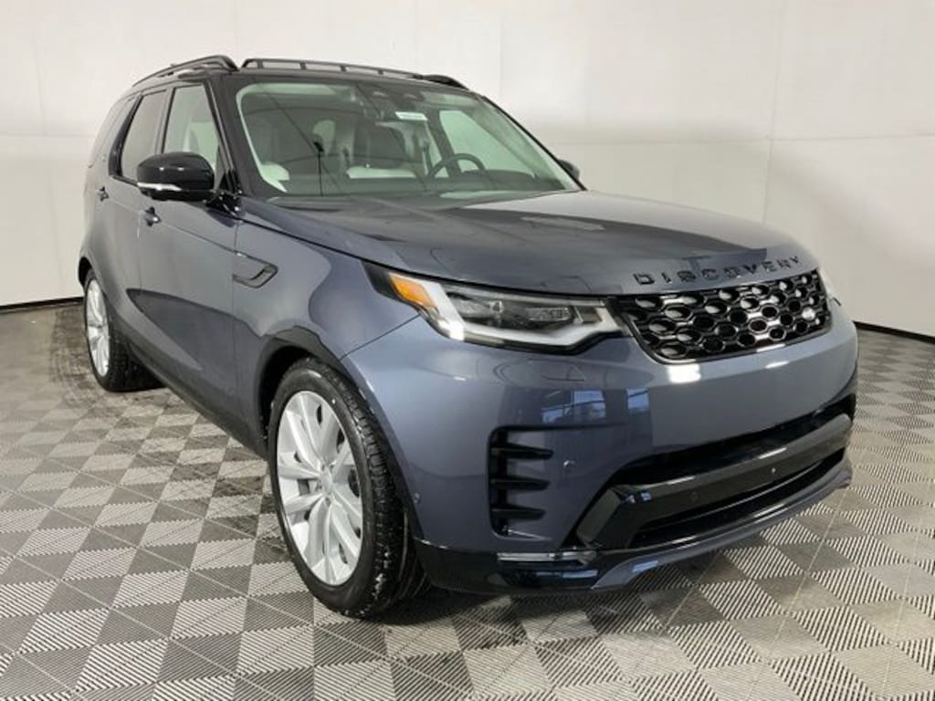 New 2026 Land Rover Discovery Dynamic SE SUV