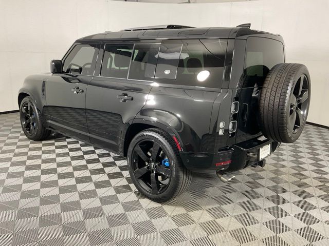 2022 Land Rover Defender 110 V8 photo 5