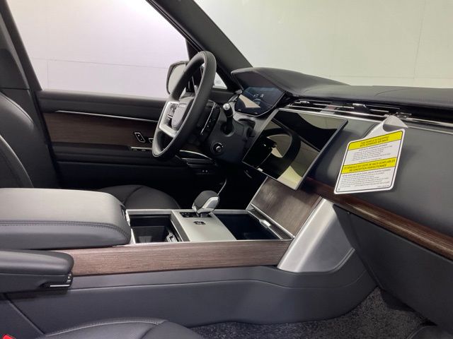 2025 Land Rover Range Rover SE - Photo 24