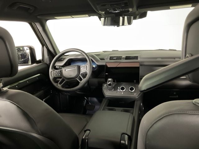 2026 Land Rover Defender X-Dynamic SE - Photo 13