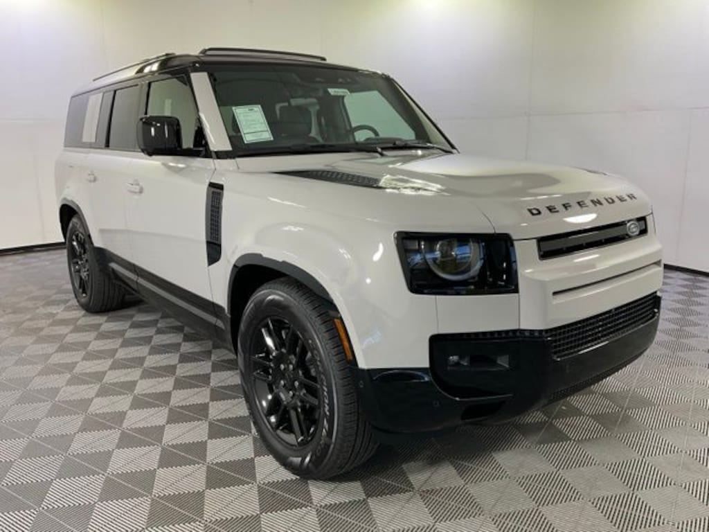 New 2026 Land Rover Defender 130 X-Dynamic SE SUV
