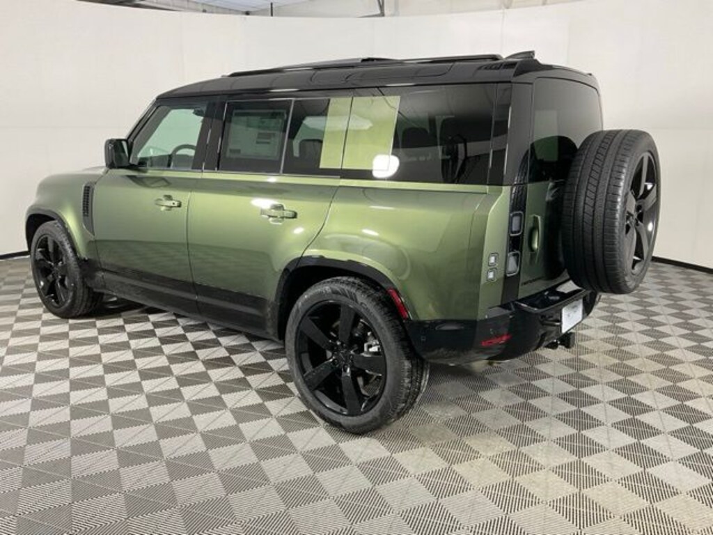 New 2026 Land Rover Defender 110 400PS X-Dynamic SE SUV