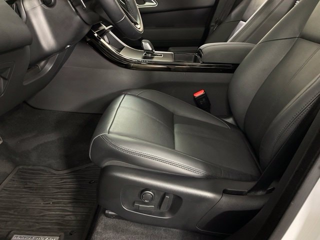 2026 Land Rover Range Rover Velar Dynamic SE - Photo 29