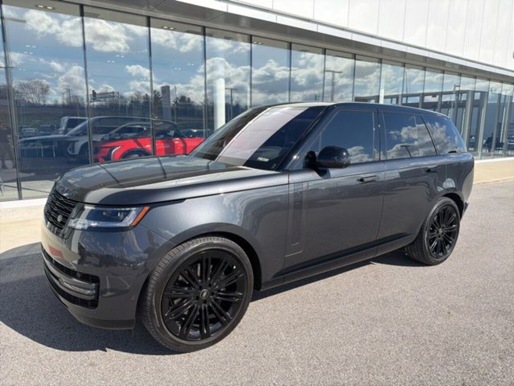 Used 2023 Land Rover Range Rover P400 SE SUV
